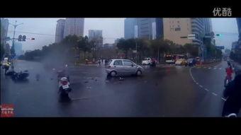 真实国产车车祸视频,惊心动魄的瞬间